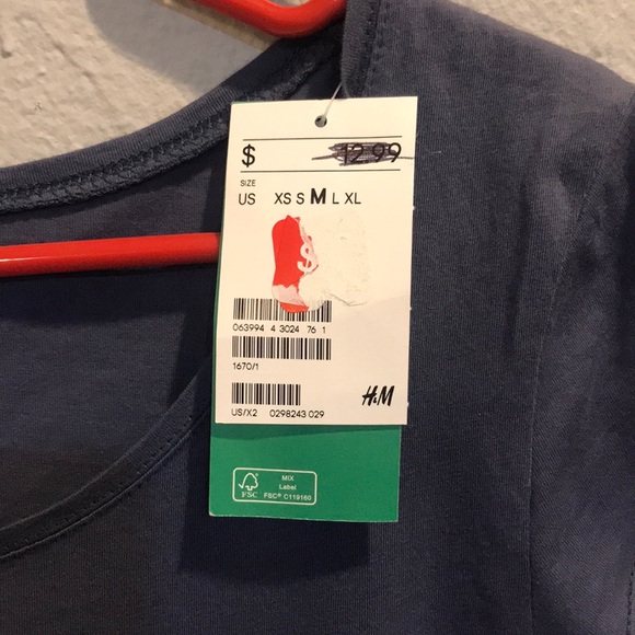 H&M basic tee - Picture 4 of 4